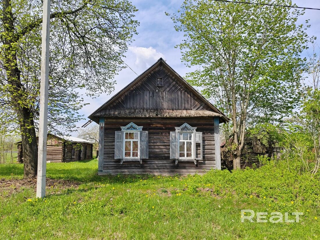 Дома в деревне под дачу до 5 тысяч долларов. Смотрим хорошие варианты в часе езды от Минска