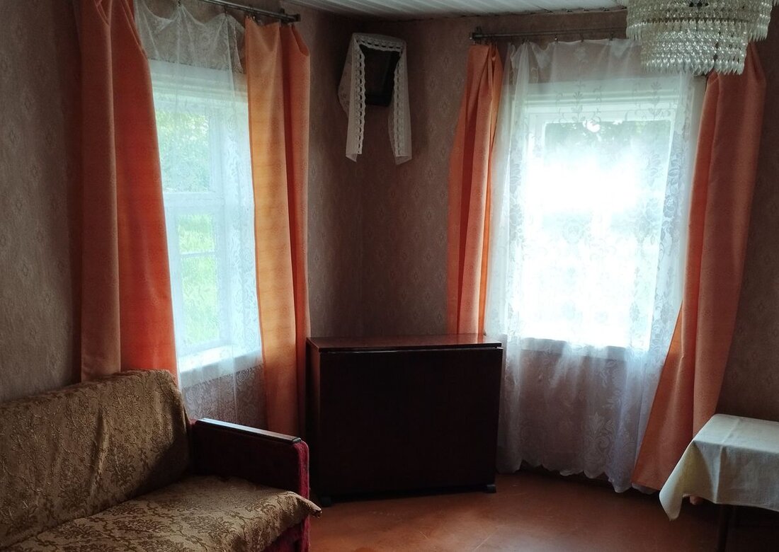 Дома в деревне под дачу до 5 тысяч долларов. Смотрим хорошие варианты в часе езды от Минска