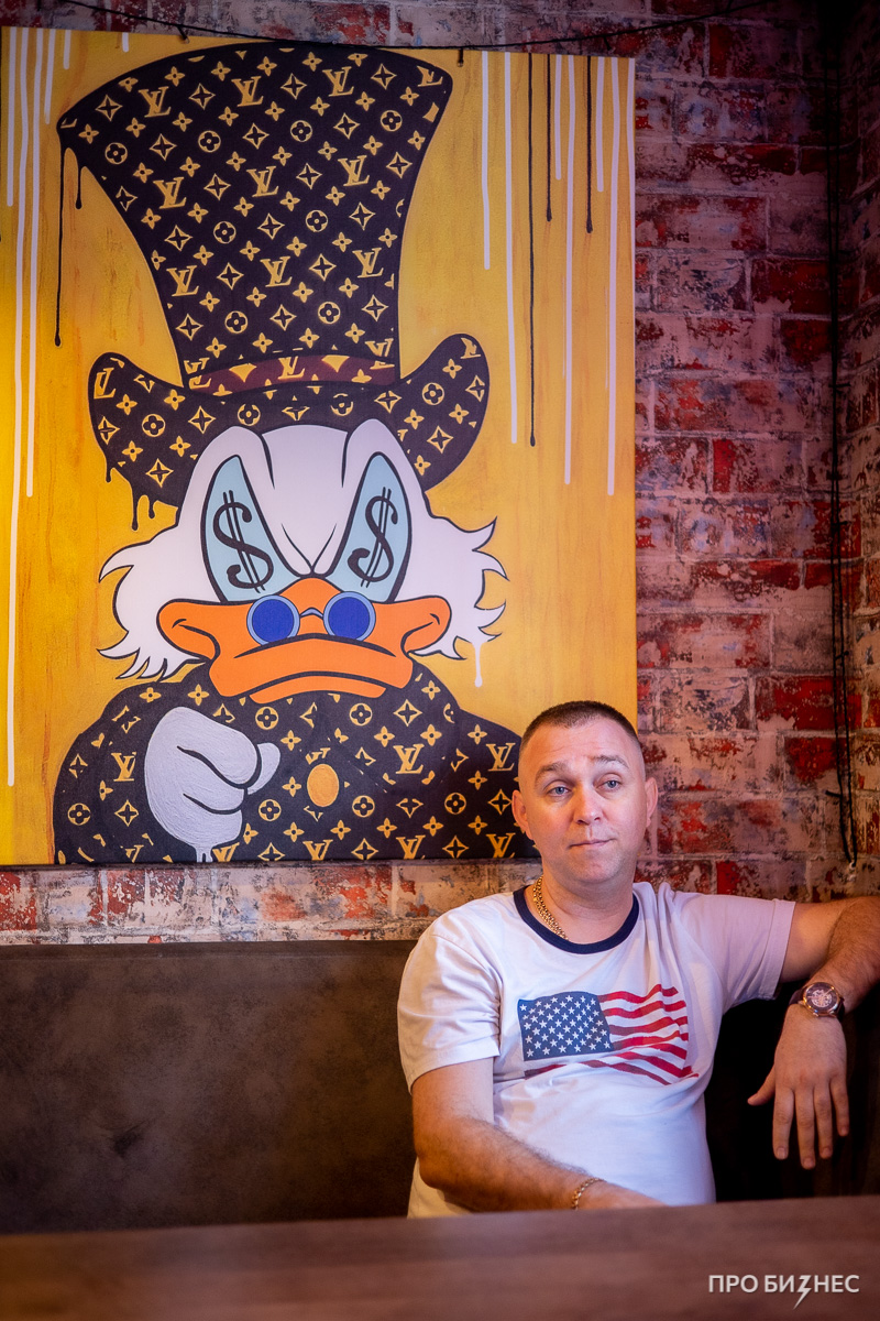 «Для того, чтобы заработать, все нужно делать самому». Владелец паба «American BBQ» — о культуре бизнеса в США и Беларуси