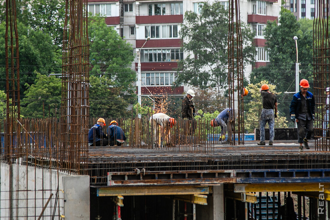 В планах на этот год – полностью возвести коробку. Узнали, как поживает ЖК «Смарт» в Минске
