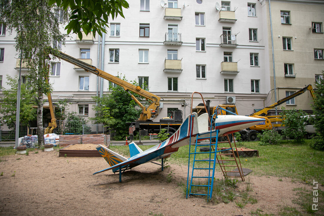 «Категорически не хотим переезжать отсюда». Узнали у местных, как живется на переулке Козлова