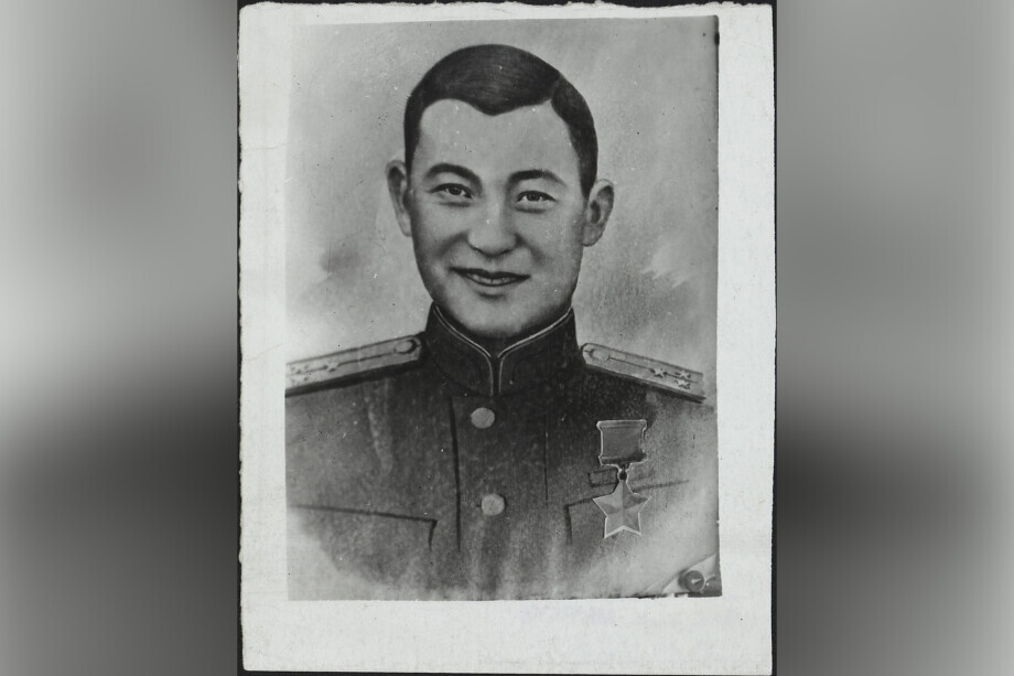 Танкист из Азербайджана, разведчик из Казахстана и летчица из России: как представители стран СНГ отличились при освобождении Беларуси?
