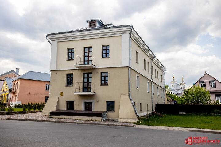 ФОТО: В Новогрудке продают уникальное здание под гостиницу, ресторан и музей. Оценили бизнес-перспективы