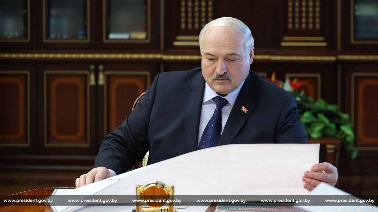 Лукашенко: Для отражения вероятных пакостей в отношении Беларуси у нас есть все