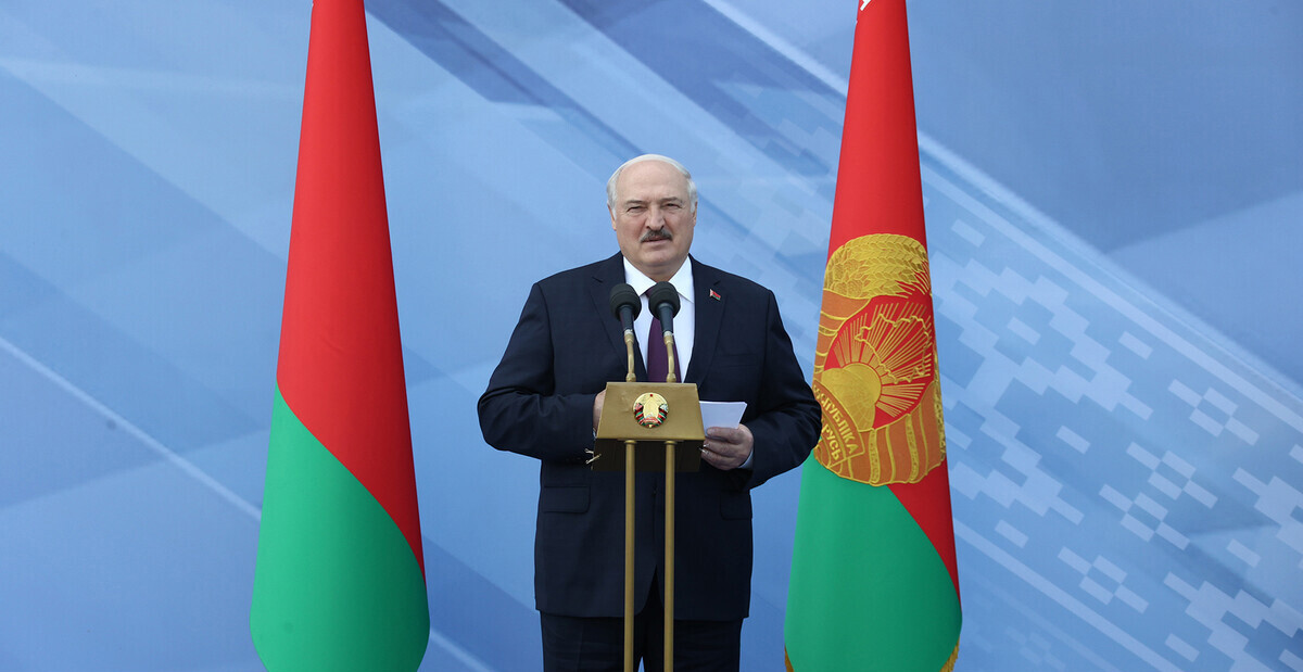 Лукашенко потребовал придать импульс жилищному строительству в Беларуси
