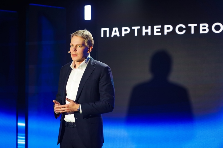 «Никто не готов работать только за идею». Как крупная IT-компания борется за сотрудников и клиентов на перегретом рынке