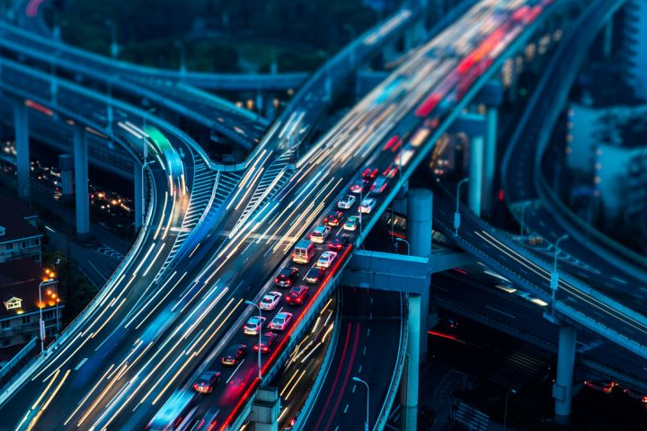 Технологии VS традиции прошлого поколения. Почему стоит выбирать OptiDriving для оценки водителей