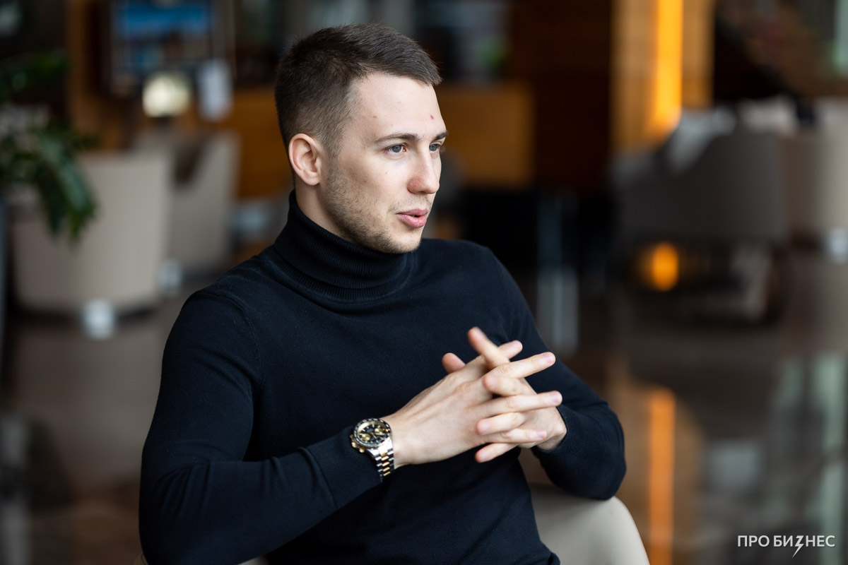 «Когда долгов накопилось на $ 170 тысяч, от стресса я неделю не мог встать с кровати». Как белорус запутался в налогах, потерял деньги, но не сдался и теперь строит прокатный бизнес