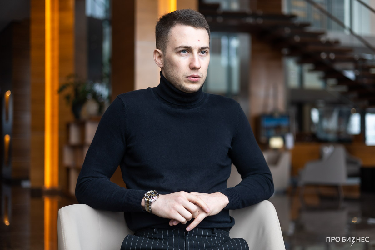 «Когда долгов накопилось на $ 170 тысяч, от стресса я неделю не мог встать с кровати». Как белорус запутался в налогах, потерял деньги, но не сдался и теперь строит прокатный бизнес