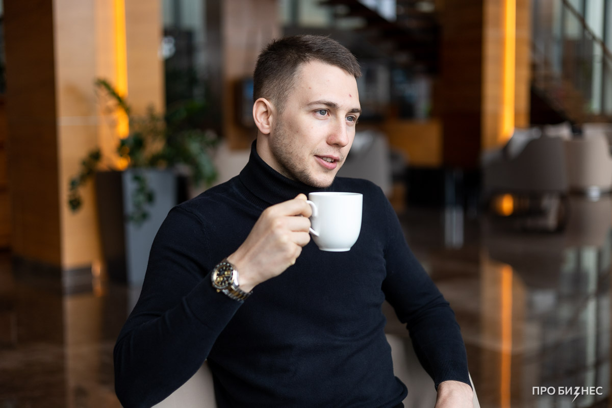 «Когда долгов накопилось на $ 170 тысяч, от стресса я неделю не мог встать с кровати». Как белорус запутался в налогах, потерял деньги, но не сдался и теперь строит прокатный бизнес