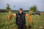 «Здесь меряются не лексусами, а крутыми тракторами за $ 250-300 тысяч». Минчанин 2 года назад открыл фермерское хозяйство и собирается зарабатывать $ 3-4 млн в год