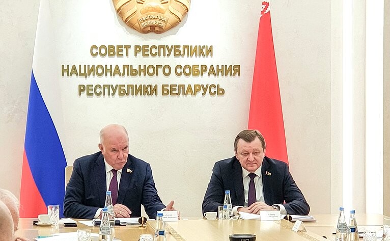 Мировую повестку и сотрудничество России и Беларуси обсудили в Минске