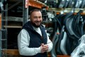 «Люди думают: купил двигатель за 2000 BYN, установил за 500 — и все. Нет, так не работает». Белорус построил бизнес на продаже автозапчастей в онлайне и хочет объединить под собой рынок