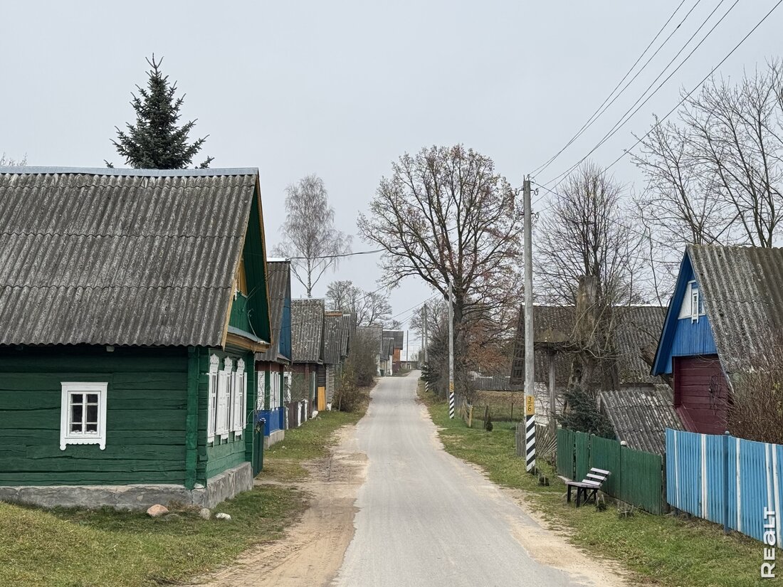 «Он пустовал 20 лет‎». Как семья возвращает к жизни старый семейный дом в деревне