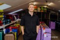 «На первую закупку попросил $ 500 у мамы». Парень служил в МЧС, но понял, что хочет бизнес, и теперь продает 10 тысяч чемоданов в год