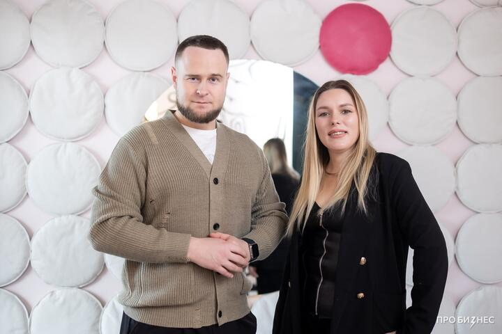 ФОТО: «Мни Меня»: сооснователь «Песочницы» и «Гастрофеста» в партнерстве с владелицей сети Studio 317 открыл необычный массажный салон, который принес прибыль с первого месяца