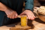 Производство уникального сыра и принципы эффективных холодных продаж: новости бизнеса за 20-26 января 2025 года