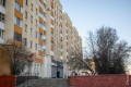 «Квартиры тут продаются быстро». Как живут в панельках возле новой станции метро «Слуцкий гостинец»