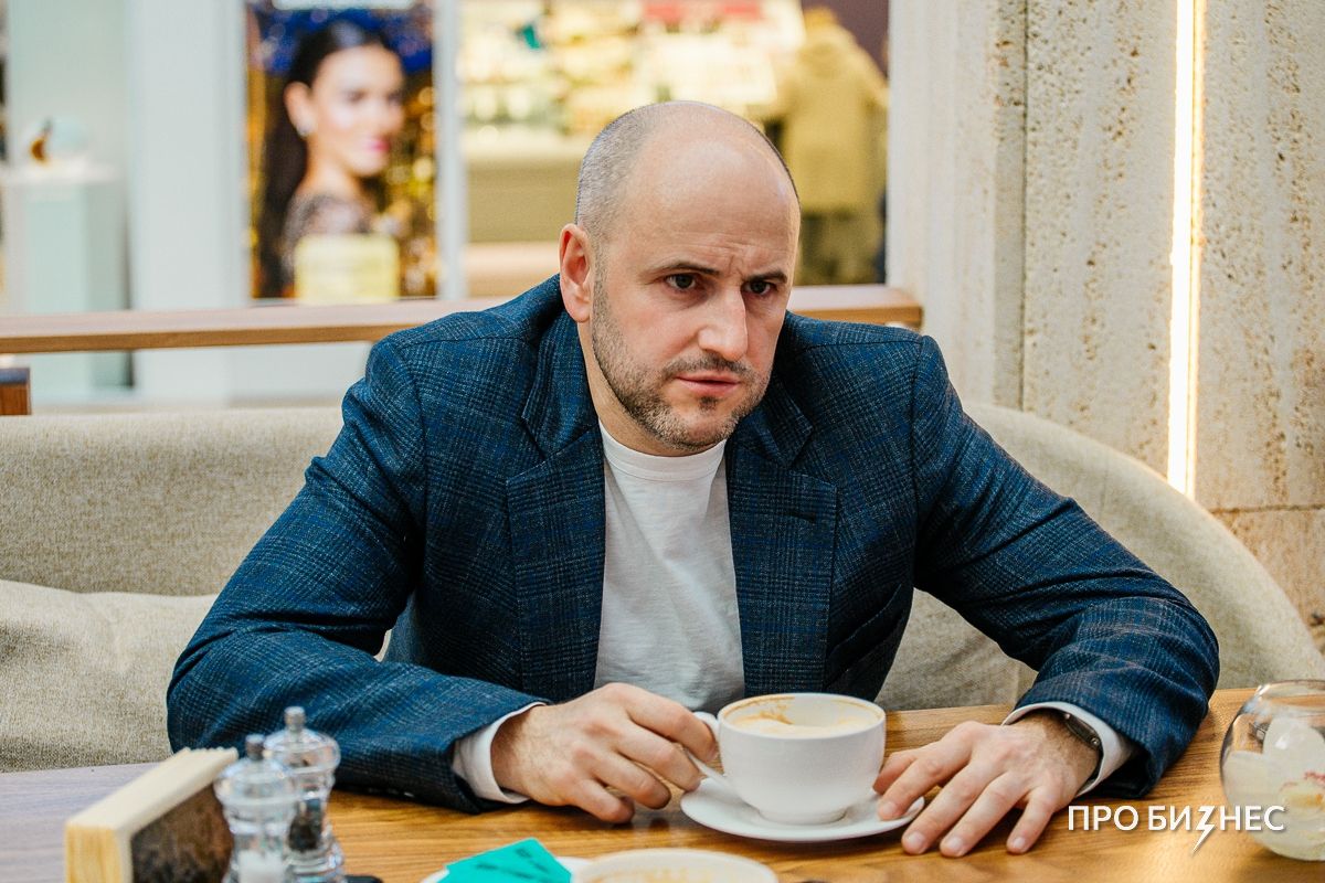 «К 30 я почувствовал себя действительно богатым, но жизнь — это больше, чем просто бизнес или рост доходов». Предприниматель построил в регионе крупный сервис такси и продал его Яндексу