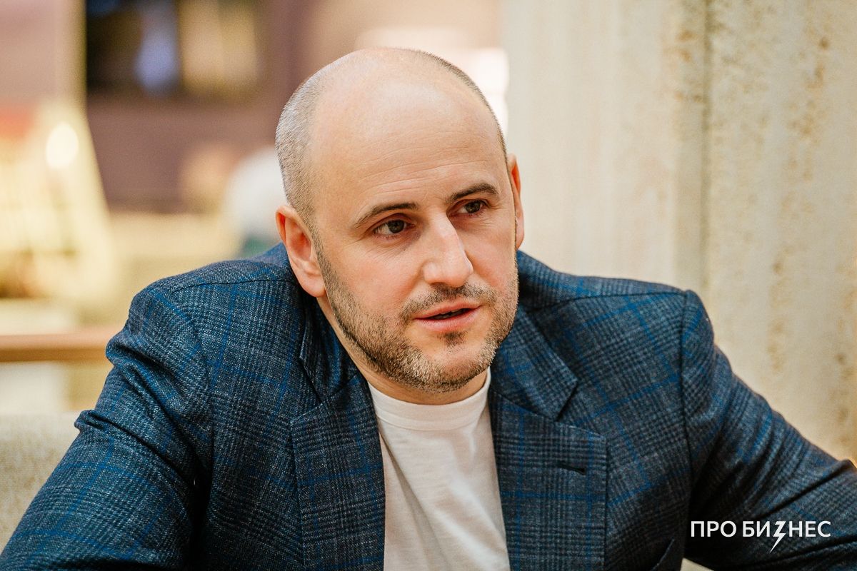 «К 30 я почувствовал себя действительно богатым, но жизнь — это больше, чем просто бизнес или рост доходов». Предприниматель построил в регионе крупный сервис такси и продал его Яндексу