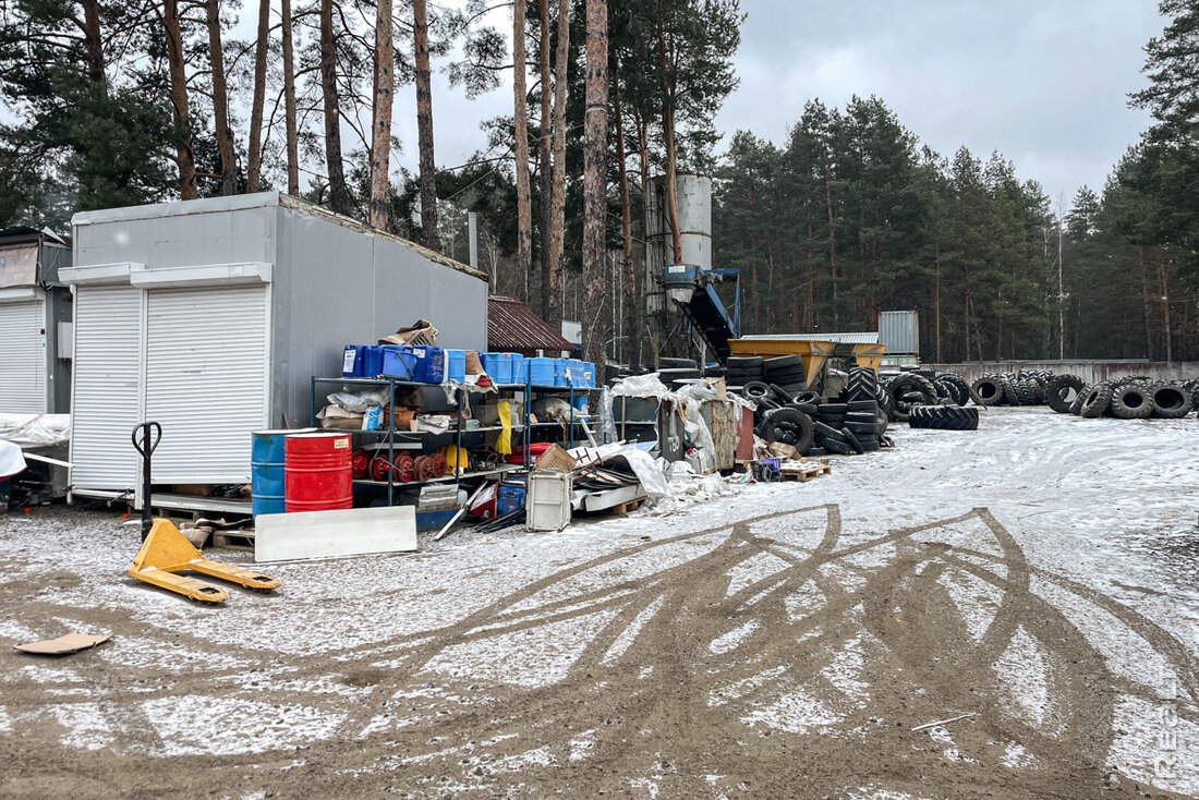 Холодильник дешевле на полторы тысячи. Сходили в магазин уцененной техники, который вас удивит