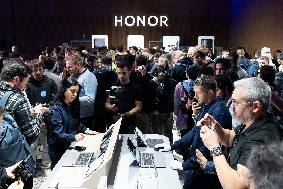HONOR объявляет о новой стратегии и инвестирует  млрд в создание открытой AI-экосистемы