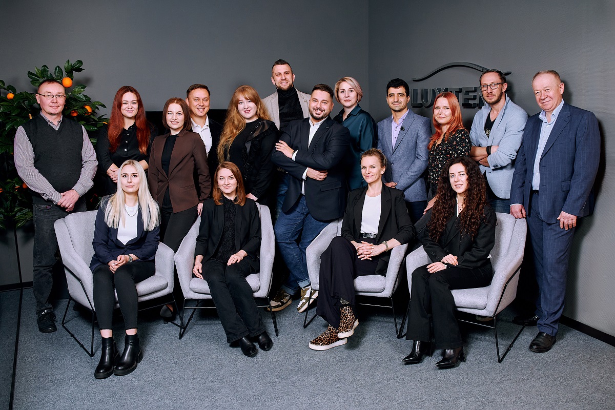 «Сказали, это полная фигня, не занимайся этим!»: Как LUXTENT вопреки прогнозам покоряет рынок тентовых конструкций в Беларуси и за её пределами