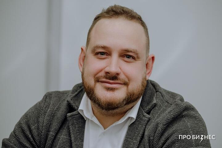 «Чиновник на себя риск не возьмет. Это должен сделать бизнес». Как предприниматели и представители государства обсудили проблемы с цифровизацией экономики