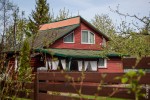 «Самый ходовой товар — дачи до 15 тысяч долларов». Что происходит с загородкой в начале сезона