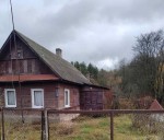 Беспроигрышный вариант за 42 рубля. Смотрим крепкие дома в деревнях под дачу