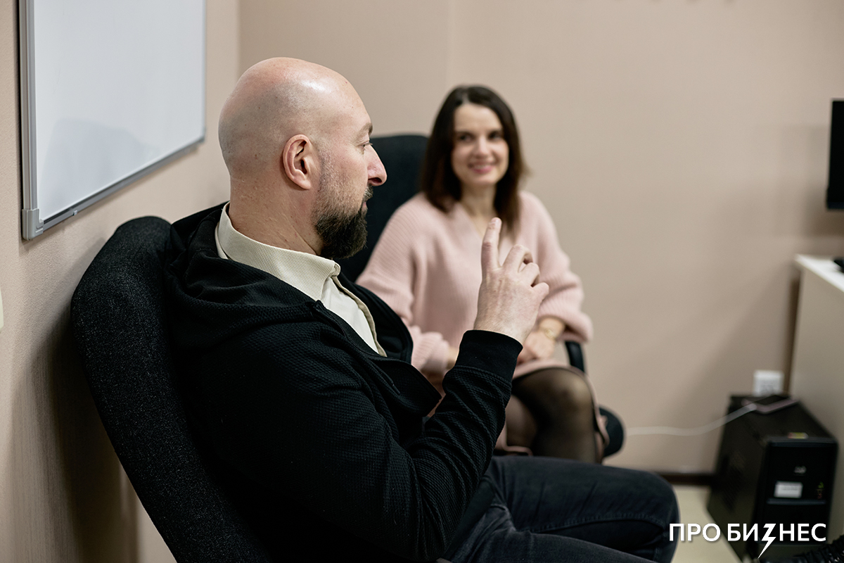 «Ничего непоправимого не произошло. Мы решили сместить старт тренировочного процесса». Что происходит, когда стартап остается без денег