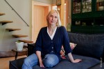 Села на мотоцикл в 50 лет — и нашла участок мечты. Как минчанка построила уютный дом в деревне