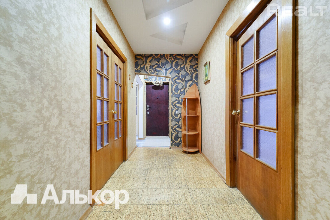 «Здесь будто находишься на природе, а не в городе». Как живется в панельках в Юго-Западе