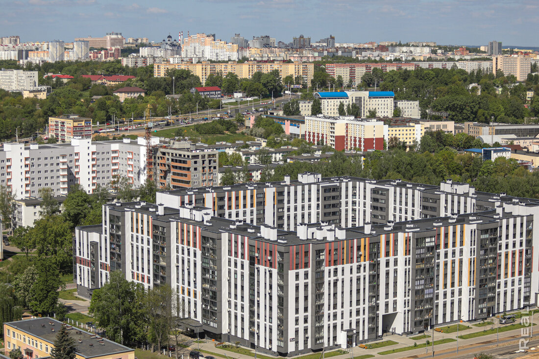 Откуда у людей такие деньги на квартиры в Минске? Разбираемся