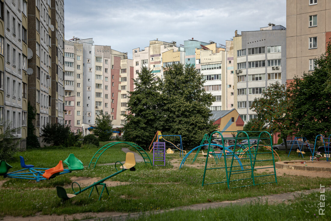 «Если что — будем тягаться по судам». Как живется в районе Макаенка, который ждут перемены