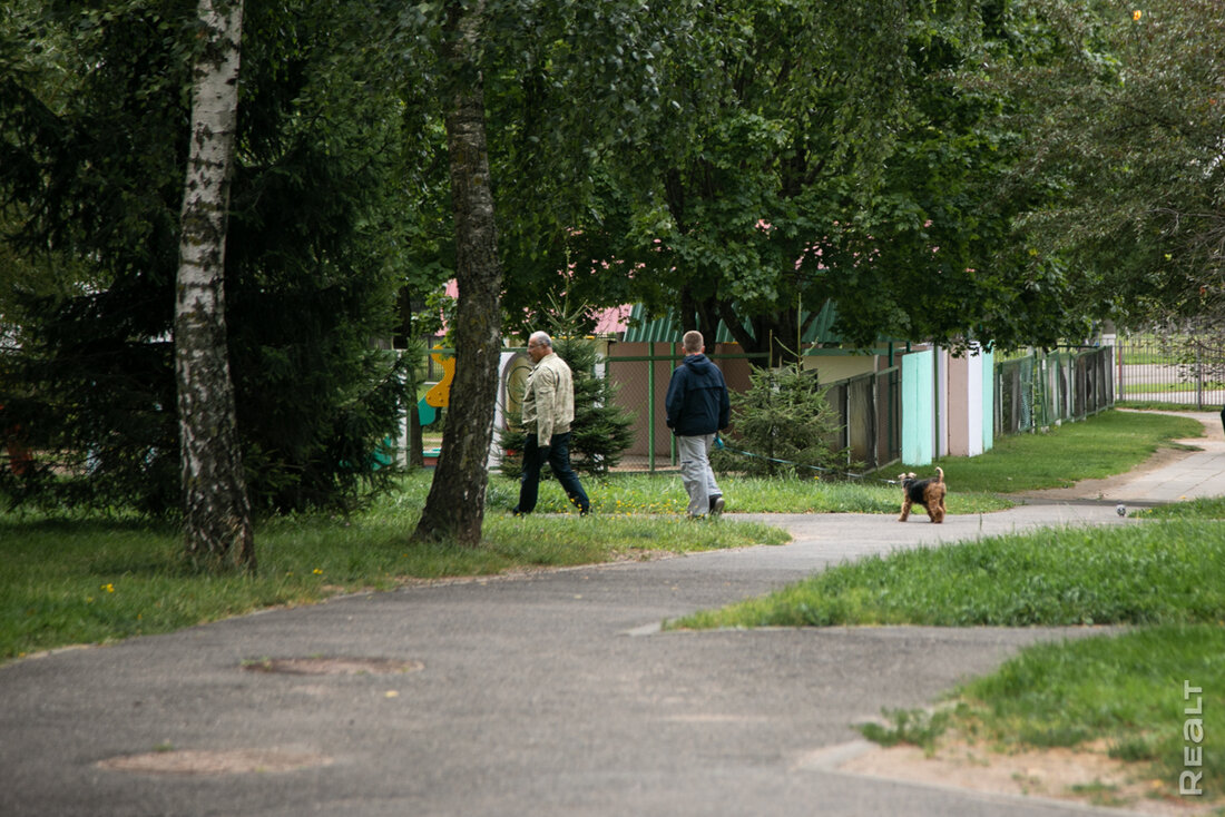 «Мы прикипели к этому месту». Как живется в первых микрорайонах независимой Беларуси в Минске