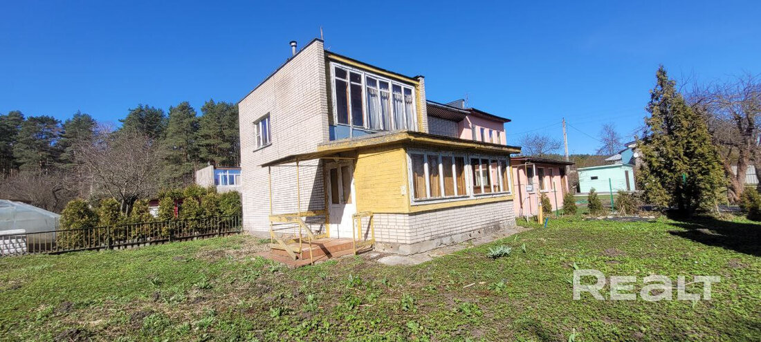 Дачи с удобствами, как в квартире. Нашли в 5 км от Минска дома для постоянной жизни