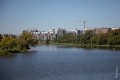 Метр в готовых квартирах тут стоит больше 3 тысяч долларов. Прогулялись по «Леваде»