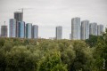 «Метро изменило нашу жизнь». Узнали, как живется в панельках за Минск-Миром