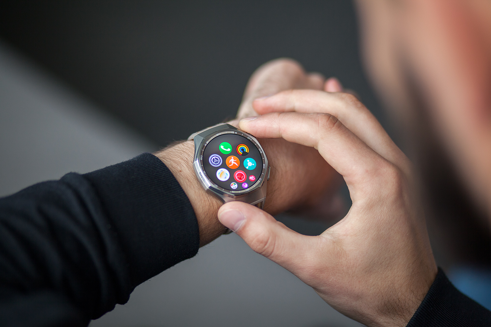 Обзор смарт-часов Huawei Watch GT 6 Pro: векторные карты для гольфа и автономность до 3 недель