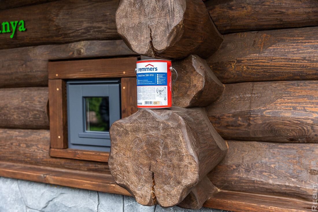 Прогрев с 40−45 градусов, травяные ароматы, качели с сеном. Как семья построила баню и превратила это в бизнес