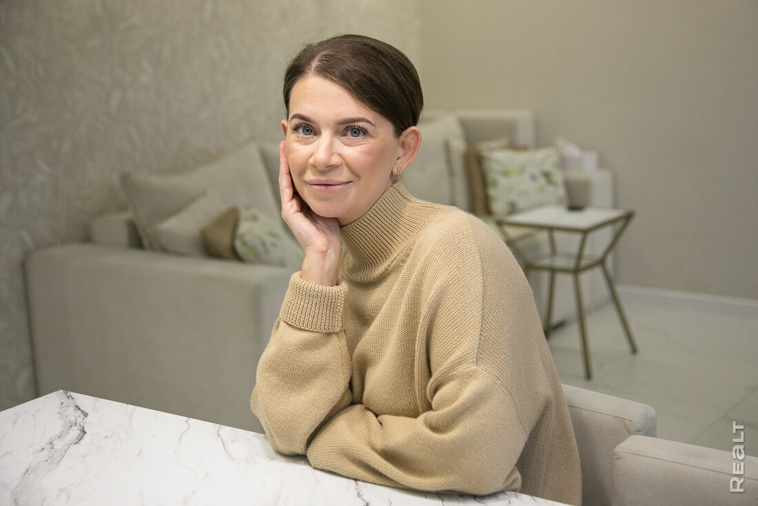 Важнее не то, что на виду, а то, что в стенах. Дизайнер показала свою квартиру в Новой Боровой