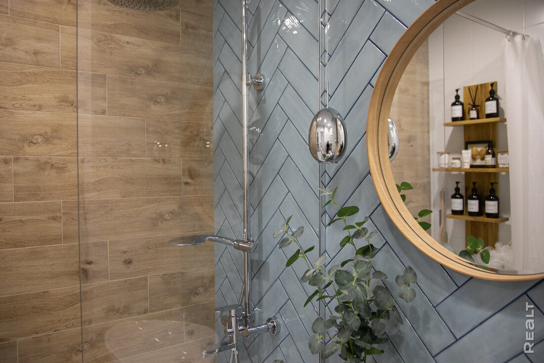 Важнее не то, что на виду, а то, что в стенах. Дизайнер показала свою квартиру в Новой Боровой