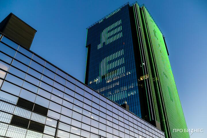 ФОТО: «Офисы с хорошим ремонтом, мебелью и техникой почти закончились. Бизнес снова готов арендовать голые стены». Чего ждать на рынке коммерческой недвижимости в 2025-м