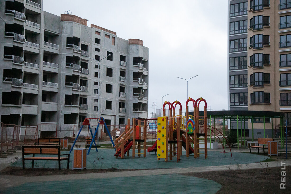 Скоро здесь будет много квартир. Посмотрели, как строятся новые кварталы Минска