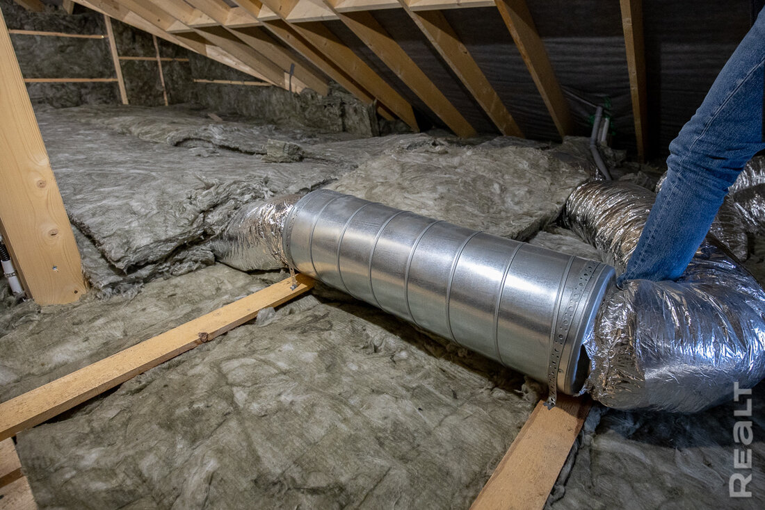 Вода в утеплителе, мыши и плесень под пленкой. На что смотреть при покупке каркасного дома