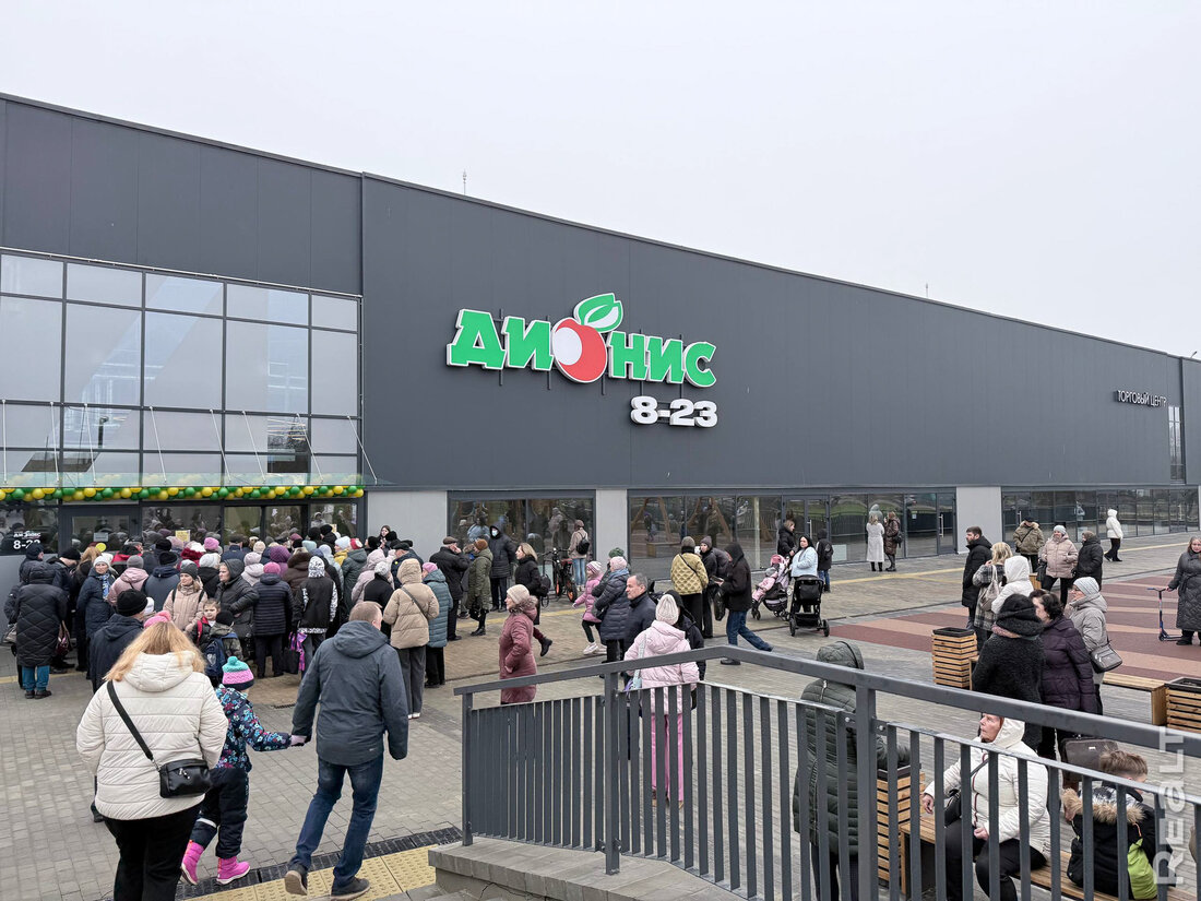 В Минске заработал новый ТЦ, о котором вы скорее всего не слышали. Народ собрался еще до открытия