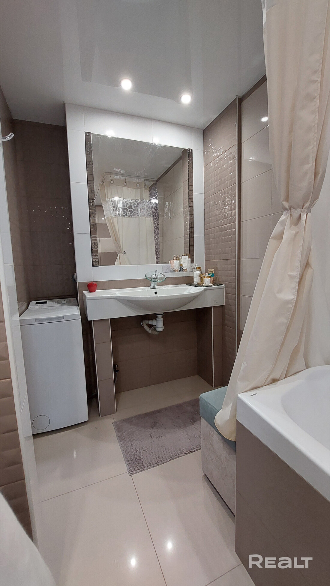 «У нас очень удачное расположение». Как живется в Брилевичах возле метро «Малиновка»