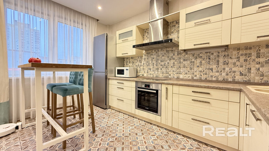 «У нас очень удачное расположение». Как живется в Брилевичах возле метро «Малиновка»