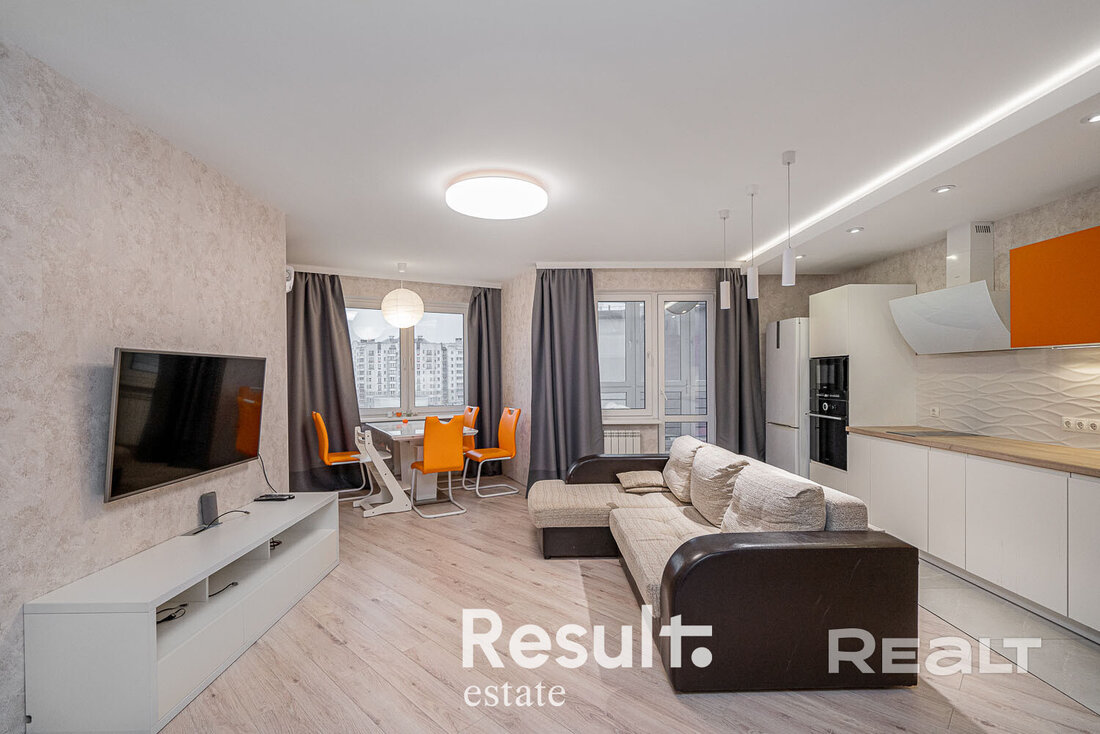 «У нас очень удачное расположение». Как живется в Брилевичах возле метро «Малиновка»